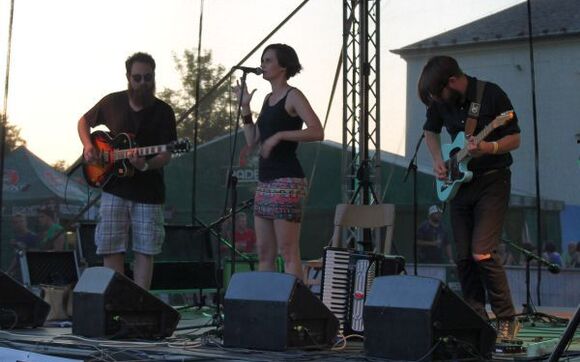 Rozhovor se spisovatelkou a hudebnicí Hanou Lundiakovou