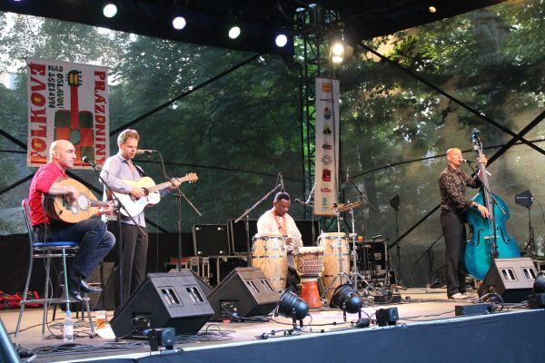 Rozhovor s mezinárodní skupinou NO Blues