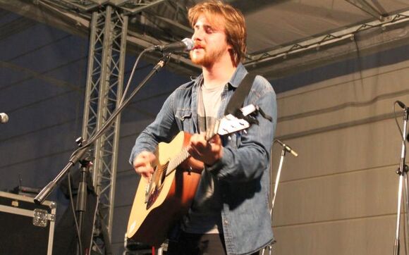 Rozhovor s písničkářem Willem Eifellem