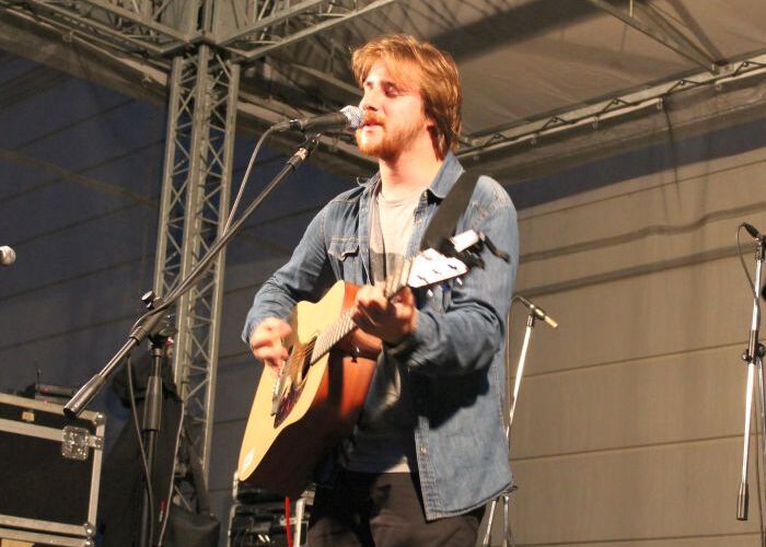 Rozhovor s písničkářem Willem Eifellem