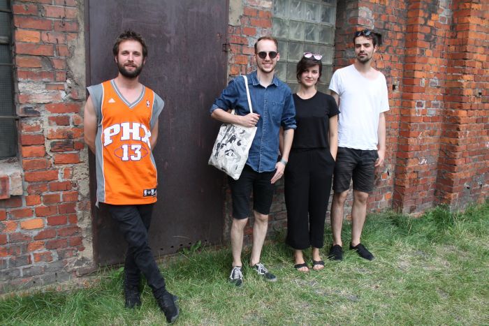 Rozhovor se skupinou ±0