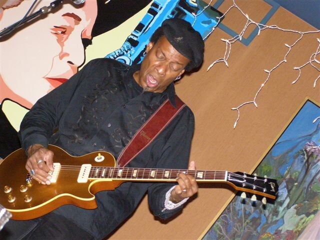 Rozhovor s americkým bluesovým hudebníkem Linwoodem Taylorem 