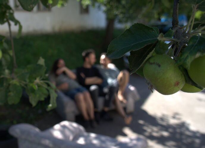 Se skupinou Květy o albu Komik do půl osmé