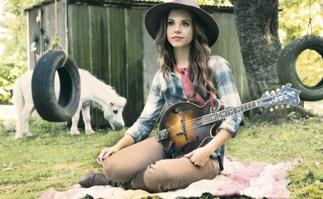 Rozhovor s americkou mandolinistkou Sierrou Hull