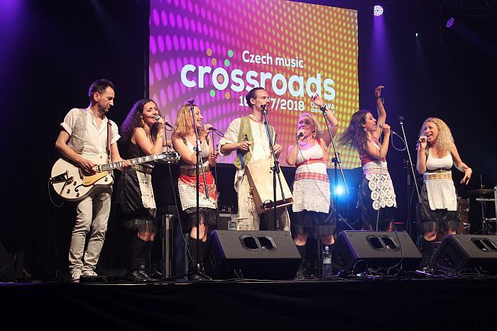 Rozhovor se srbskou skupinou Vrelo