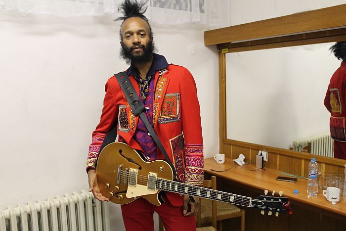 Rozhovor s americkým bluesmanem Fantastic Negritem