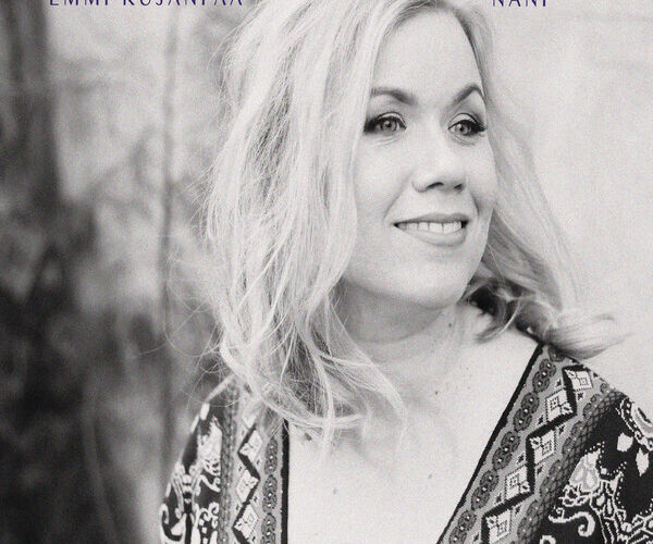 Emmi Kujanpää mezi Finskem a Bulharskem