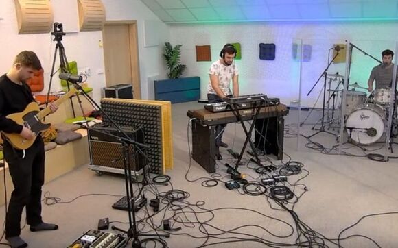 Koncert skupiny WxP ze studia Proglasu