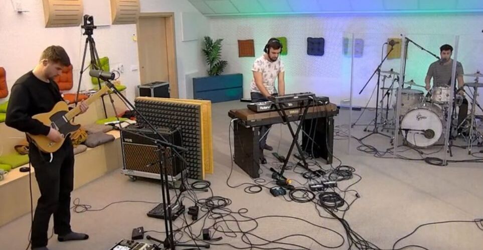 Koncert skupiny WxP ze studia Proglasu