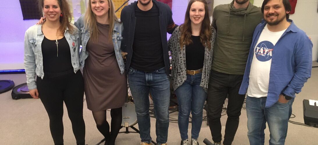 Skupina Silence & Joy živě z Koncertního studia