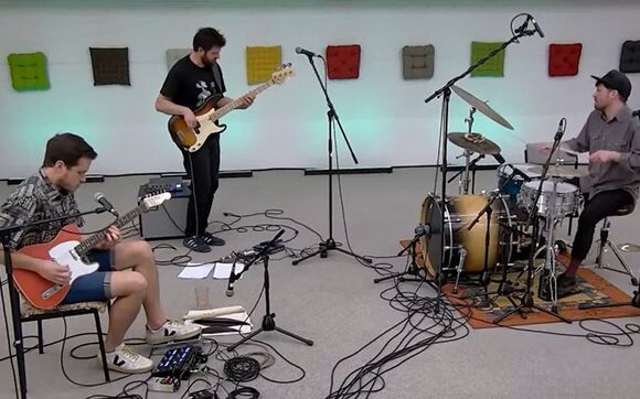 Koncert skupiny Endemit ze studia Proglasu