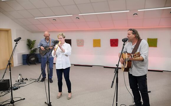 Koncert skupiny Za koncem ze studia Proglasu