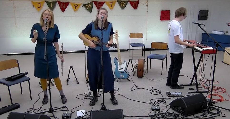 Koncert dua Jiný metro ze studia Proglasu