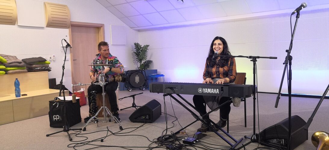 Koncert izraelské zpěvačky Nani ze studia Proglasu