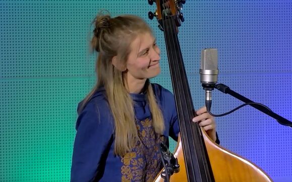 Koncert kontrabasistky Pavly Šefrnové ze studia Proglasu