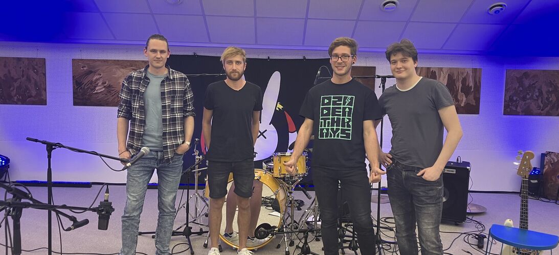 Koncert skupiny Rocket Bunny ze studia Proglasu