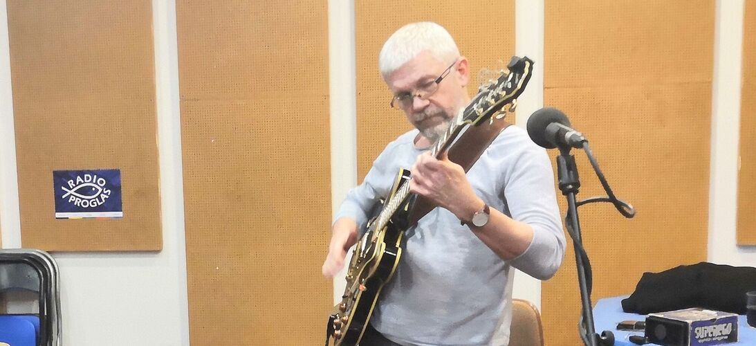 Slovenský kytarista Miloš Železňák