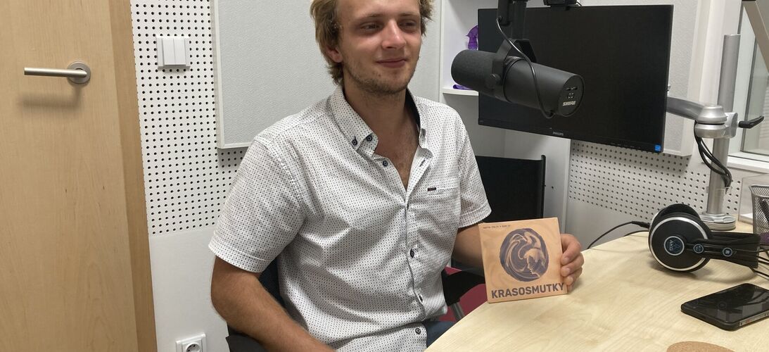 Rozhovor s písničkářem Martinem Čmelíkem