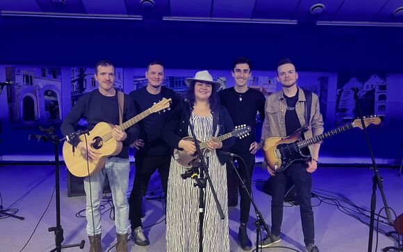 Lucy & HangOver živě z Koncertního studia