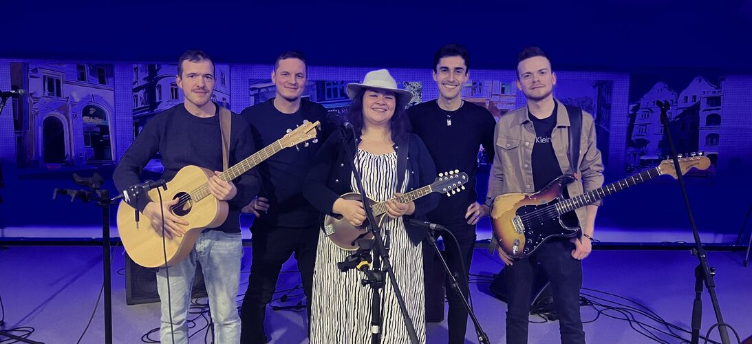 Lucy & HangOver živě z Koncertního studia