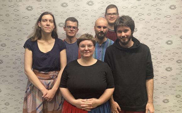 Koncert skupiny Chapadla ze studia Proglasu