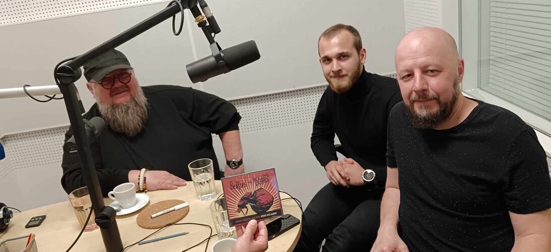 Brouci valí kameny – se skupinou Ukulele Orchestra jako Brno