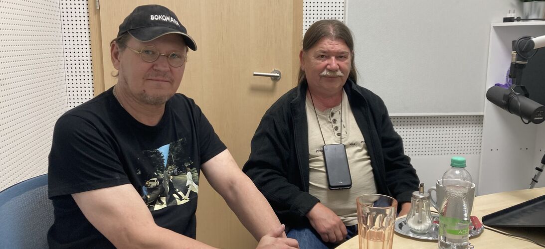 Se skupinou Bokomara o albu Koupím Afriku