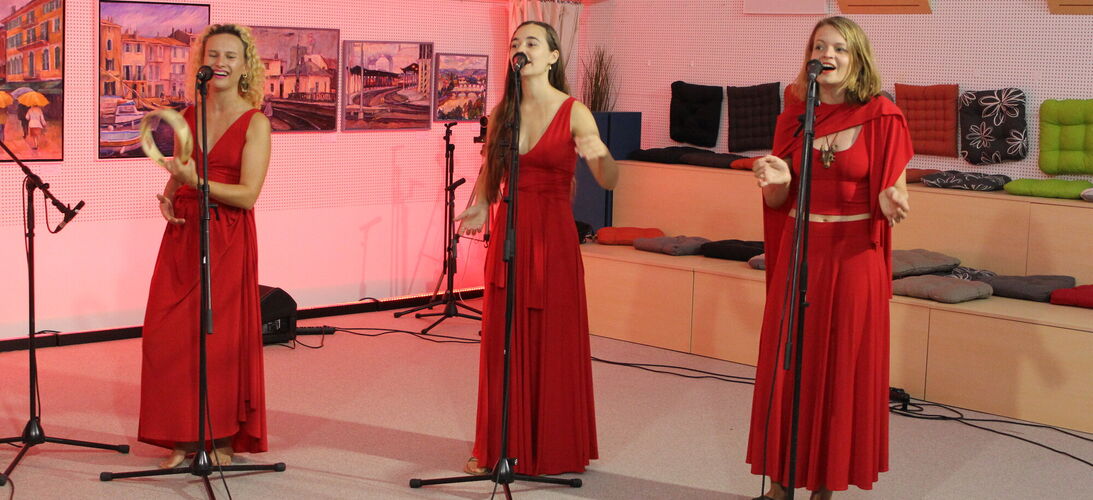 Koncert skupiny Neha! ze studia Proglasu