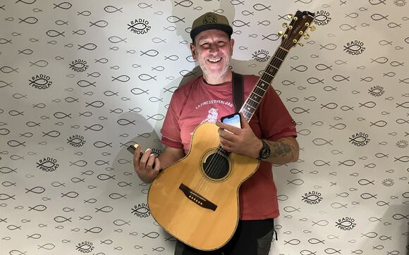 Koncert Petra Brousila ze studia Proglasu