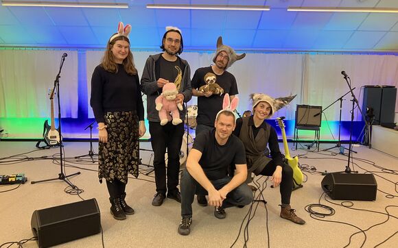 Koncert skupiny Budoár staré dámy ze studia Proglasu