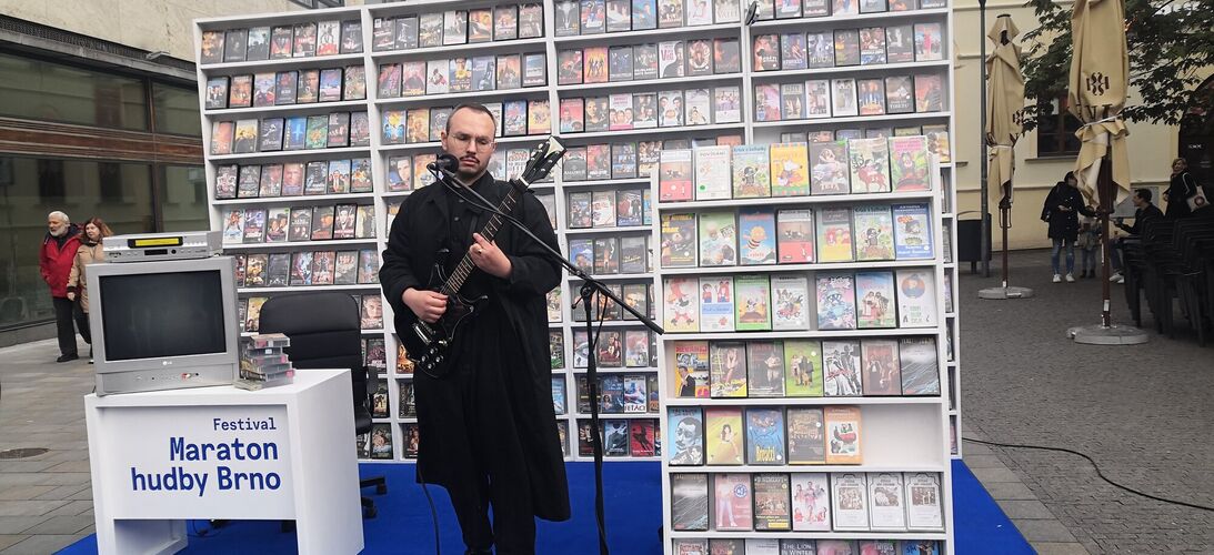 Samuel Kovalčík o albu Zabiť Františka II