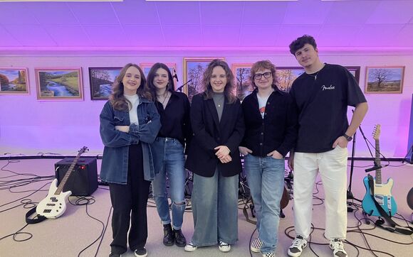 Koncert skupiny Impolite ze studia Proglasu