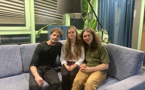 Koncert skupiny Laky Mari ze studia Proglasu