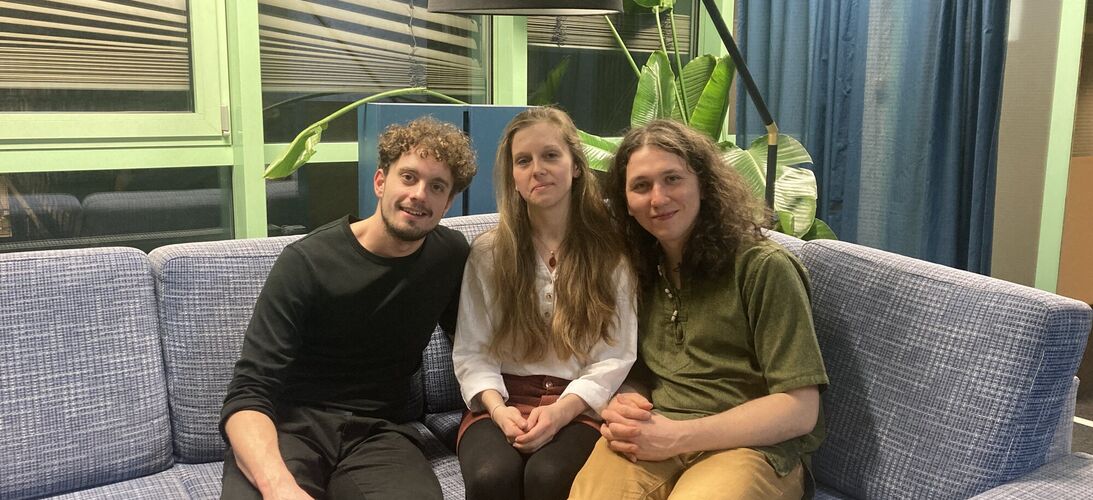 Koncert skupiny Laky Mari ze studia Proglasu