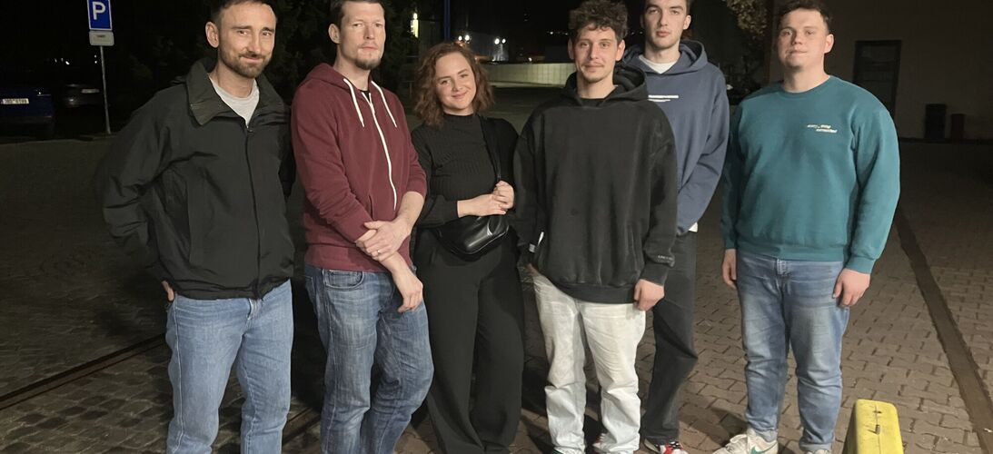 Koncert skupiny Few Flowers ze studia Proglasu