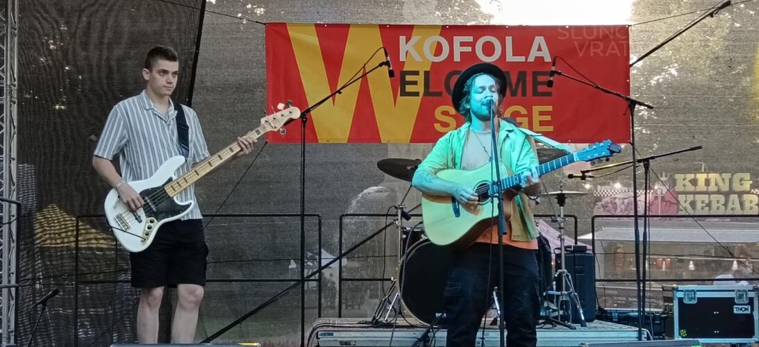 Rozhovor se slovenským písničkářem Petrem Juhásem