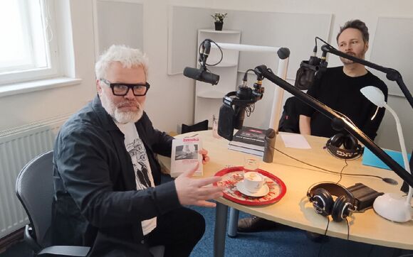 S publicistou Pavlem Klusákem o knize Ženská práce