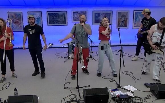 Kanadská skupina Dumai Dunai – živě z Koncertního studia