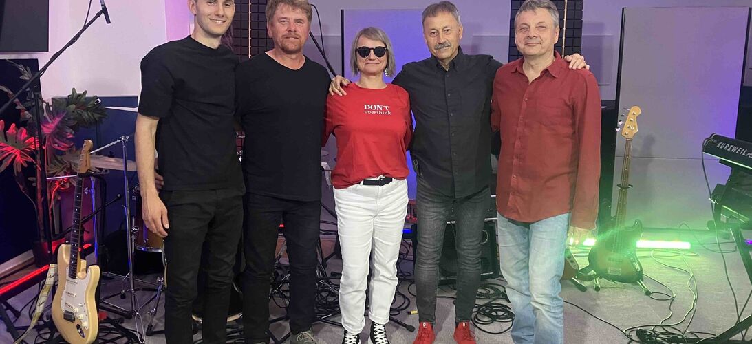 Koncert skupiny WBand ze studia Proglasu
